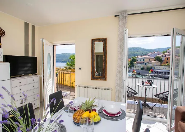 Near The Waterfront, 08 Apartman Rabac
